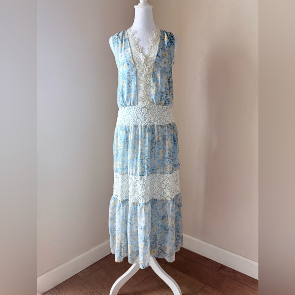 Marchesa Rose Blue Floral Tiered V-Neck Midi Dress with Lace Detail Size XS